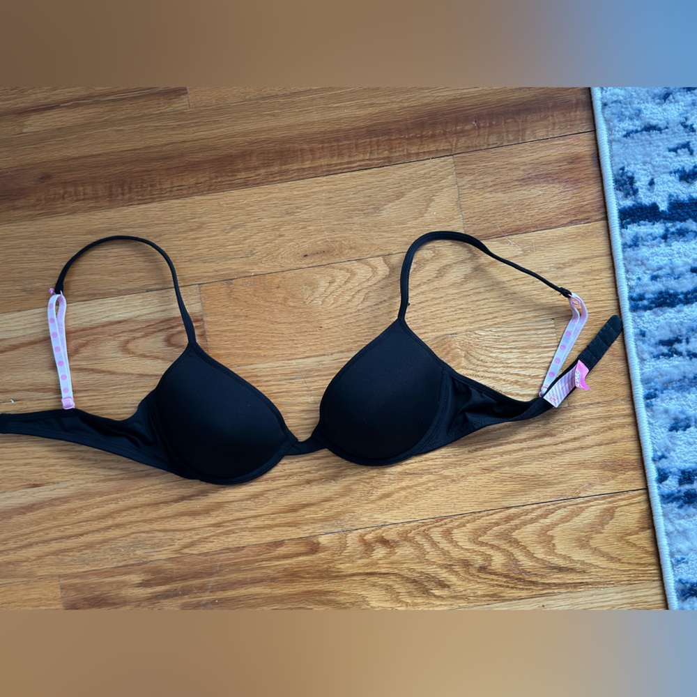 VICTORIA’S SECRET 34B BRA
